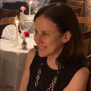 Meet your Posher, Lisa